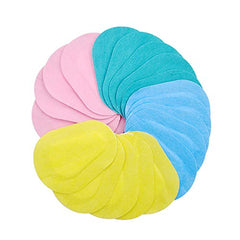 IdealPlast eye patches close-up shows breathable non-woven fabric.