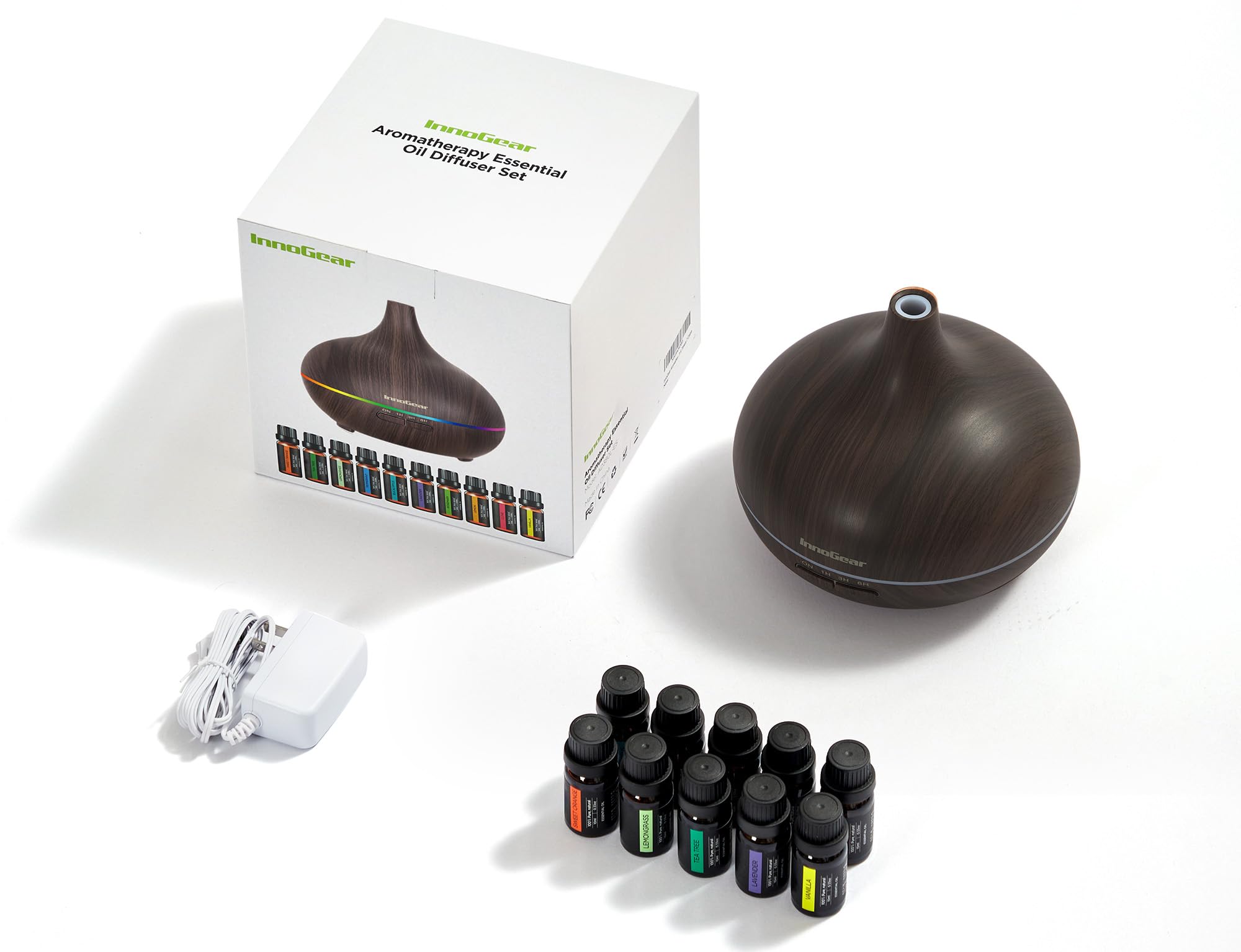 InnoGear diffuser emits soft mist to create a calm atmosphere.