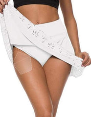 Skinnies Instant Thigh Lift Tape close-up of clear adhesive for seamless wear