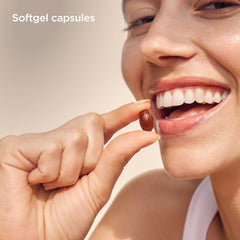 ISDIN SUNISDIN softgel closeup showing vitAox ULTRA for skin health