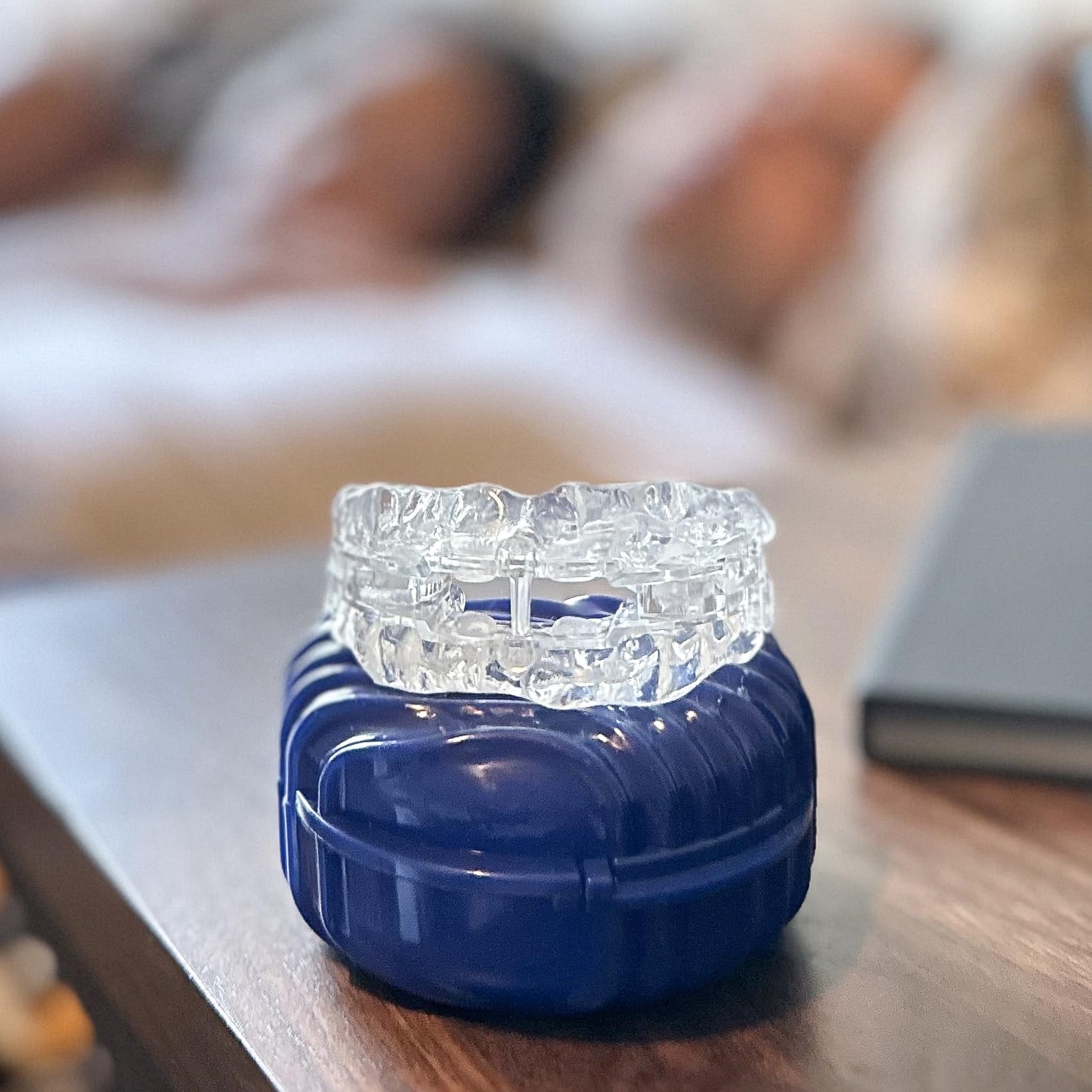 Itus SilentZPro 2.0 night use in a bedroom context suggesting overnight snore relief potential.