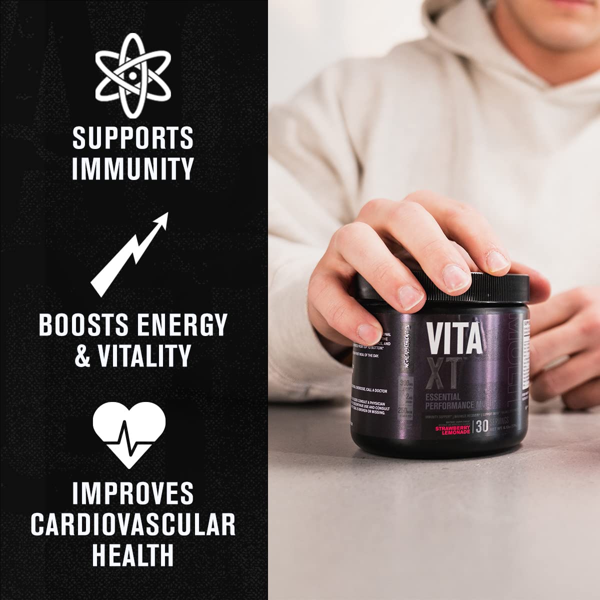 Jacked Factory Vita XT mixing glass demonstrates quick dissolve in water