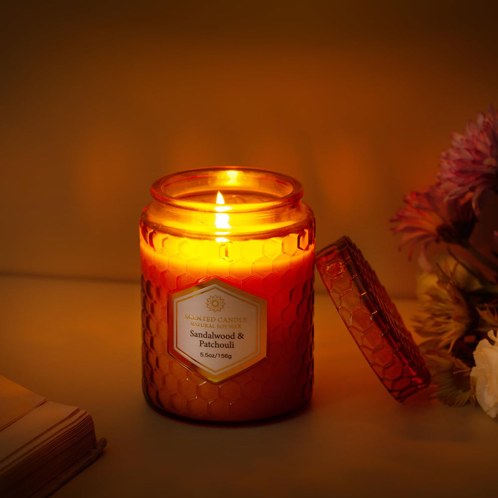 JXDLSQ Eucalyptus & Sage candle jar promotes clean scent suitable for meditation or bath rituals.