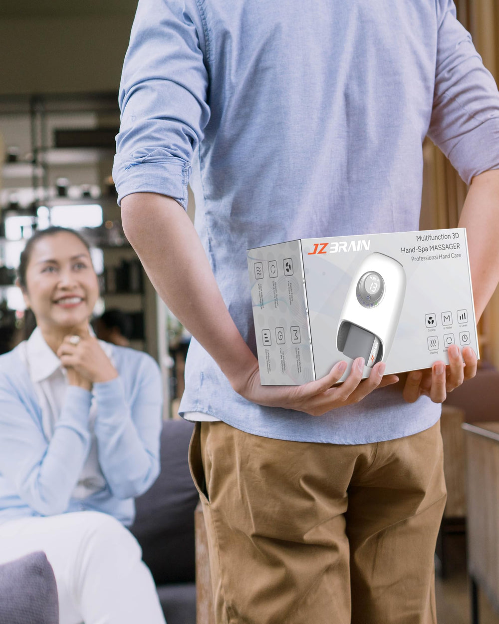 JZBRAIN Cooling fan in action keeping hands dry during longer massages.