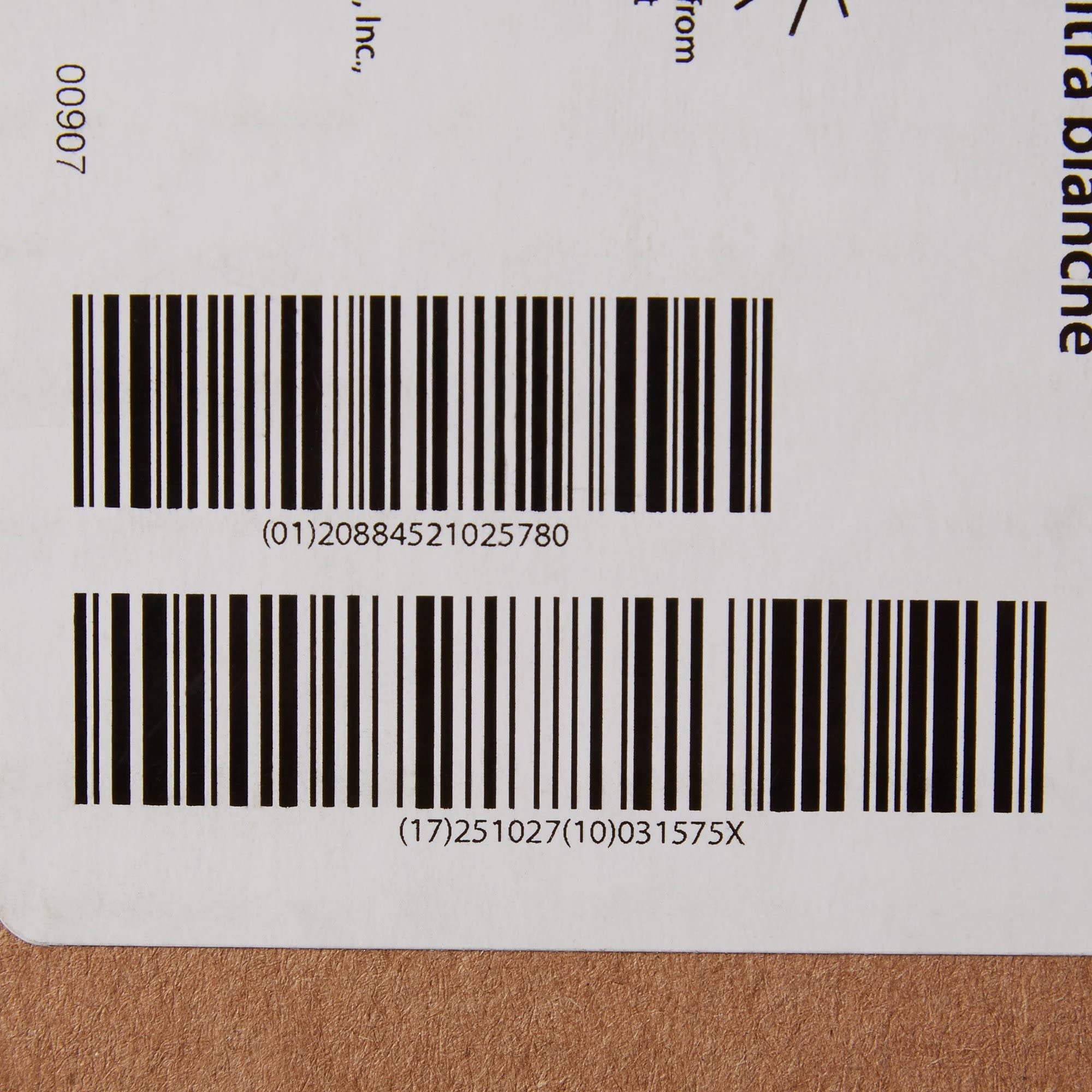 Kendall Vaselina, primer plano de textura cremosa, ideal para hidratar piel seca.