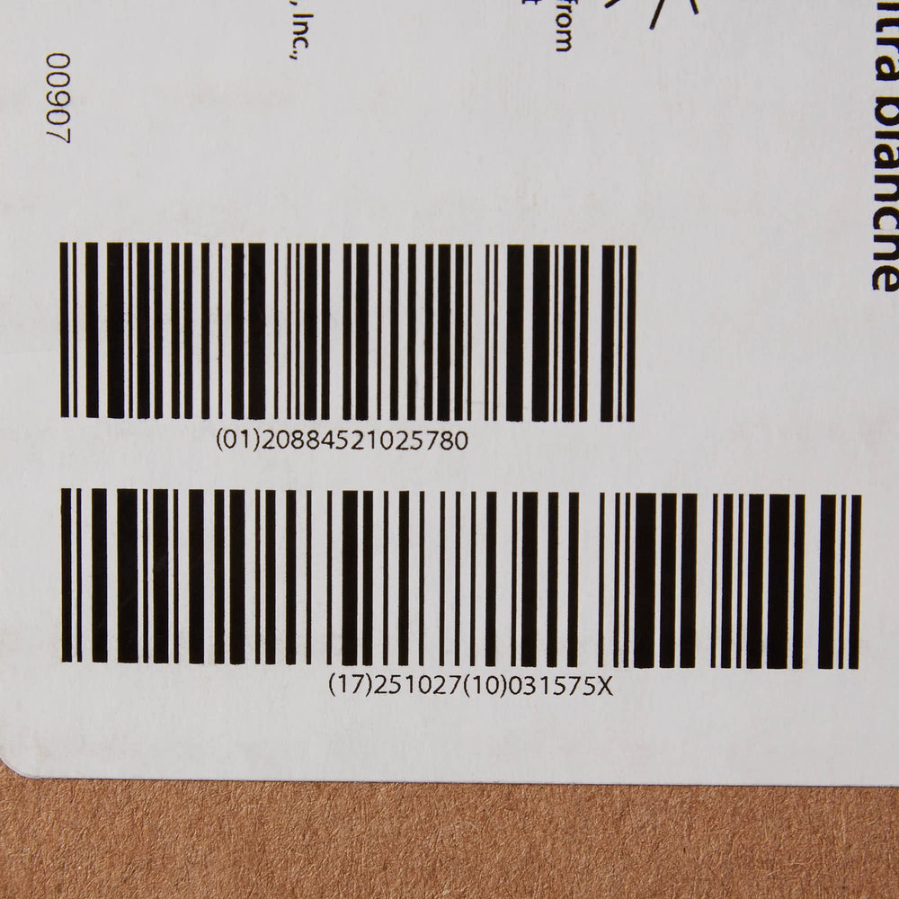 Kendall Vaselina, primer plano de textura cremosa, ideal para hidratar piel seca.