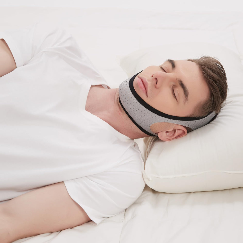 KeyBegin one-size strap fits heads 53 to 63 cm for most users.
