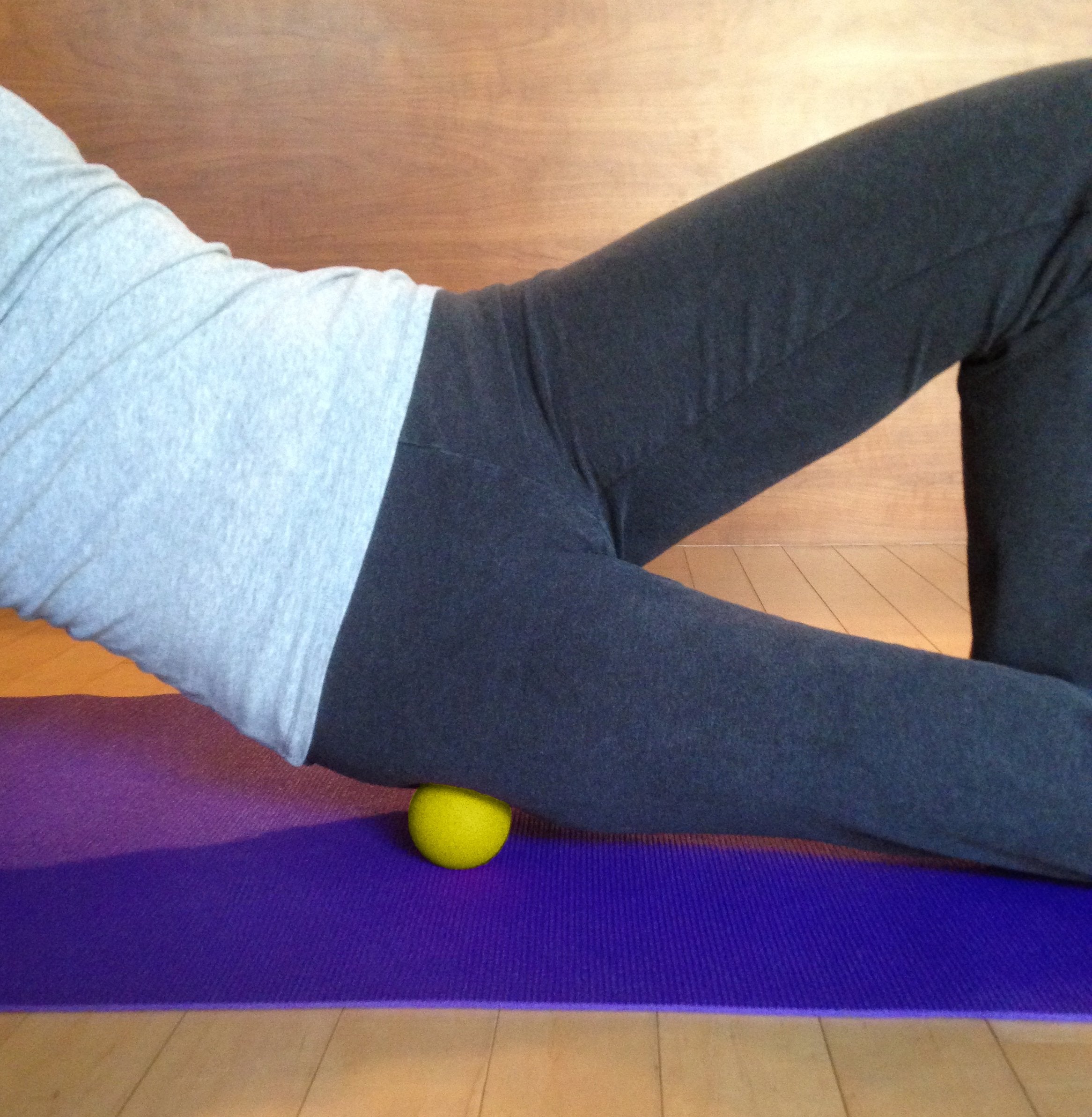 Kieba Massage Lacrosse Balls yellow close-up highlighting firm texture