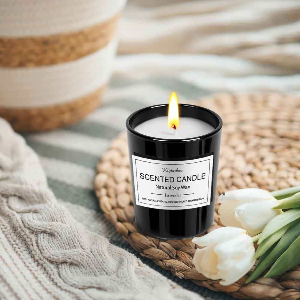 KIYTARBOO green tea candle offers fresh, clean scent for workspaces.