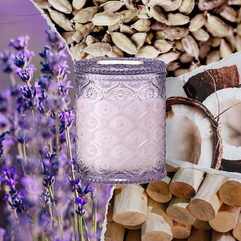 LA JOLIE MUSE 6oz soy wax candle delivers up to 40 hours of fragrance.