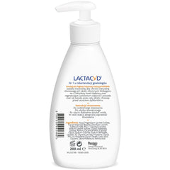 Lactacyd Femina Emulsion close-up label, soothing texture.