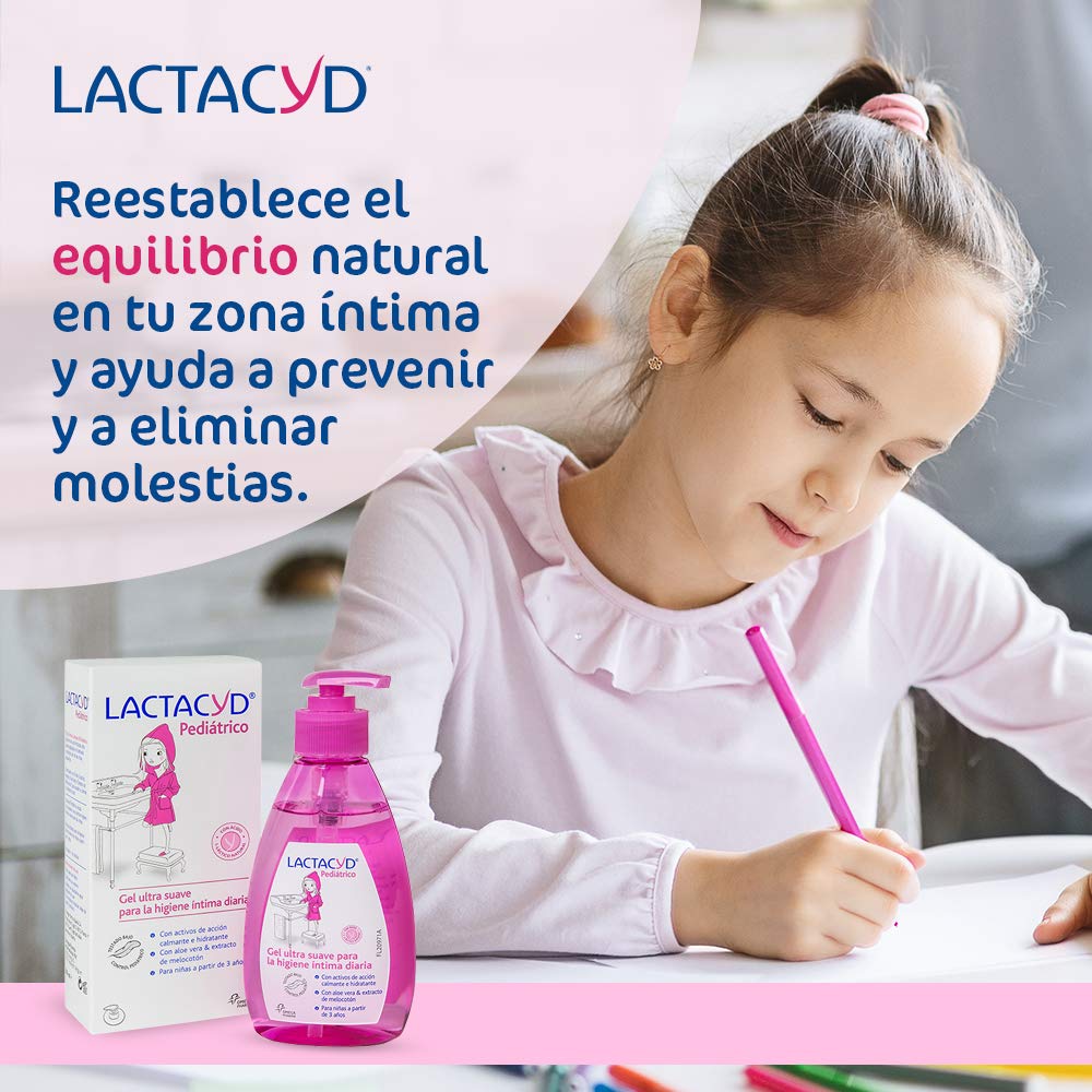 Lactacyd Girl 200ml label close-up highlighting name and gentle care notes