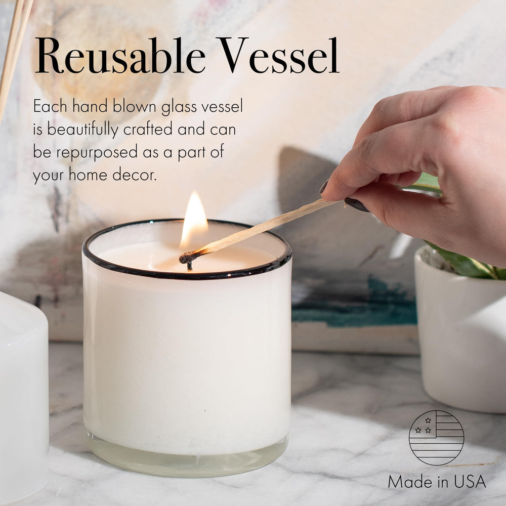 LAFCO New York Signature Champagne candle burn time highlights long-lasting scent.