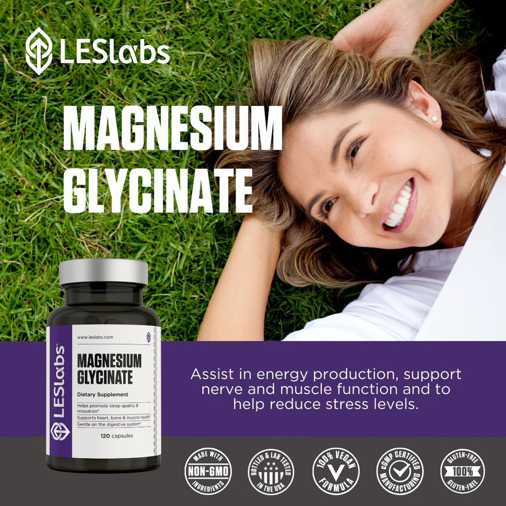 LES Labs magnesium glycinate pour demonstrates easy, smooth dosing.