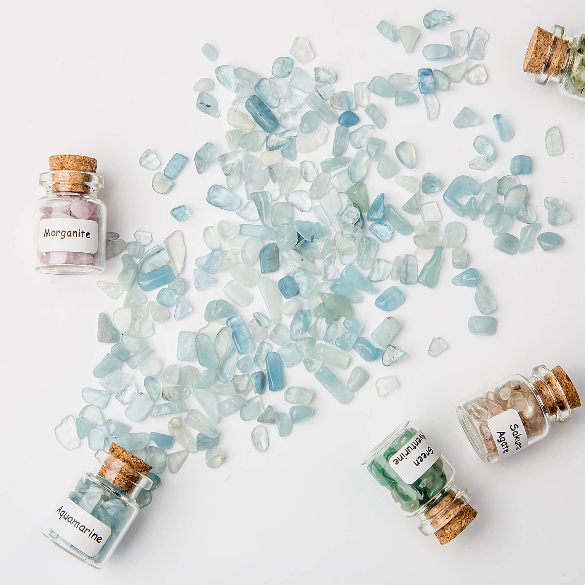 Lezoroqota aquamarine chip: small piece for jewelry making and jars.