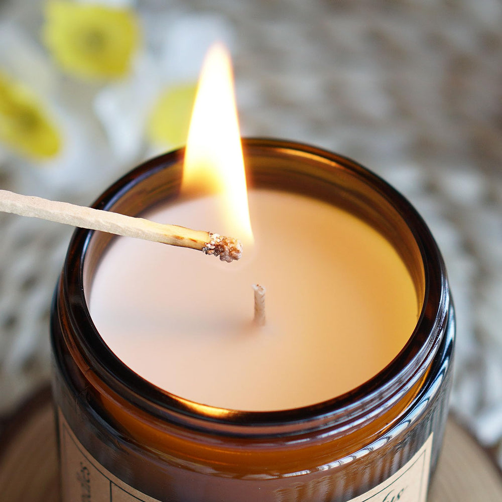 Liofeve candle wax closeup highlights premium soy formula for clean burn