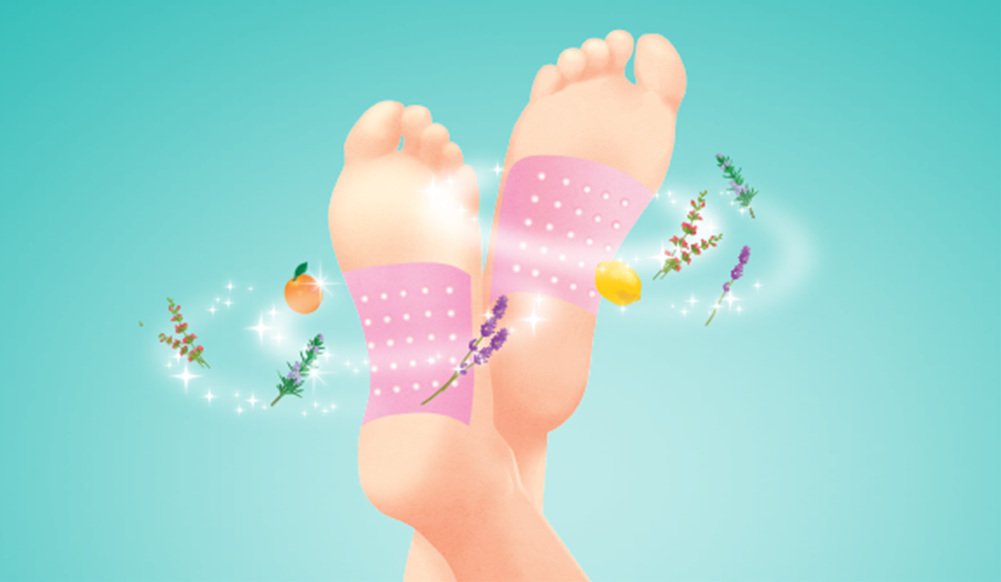 LION evening-relaxation-foot-patch on a resting foot for night use.