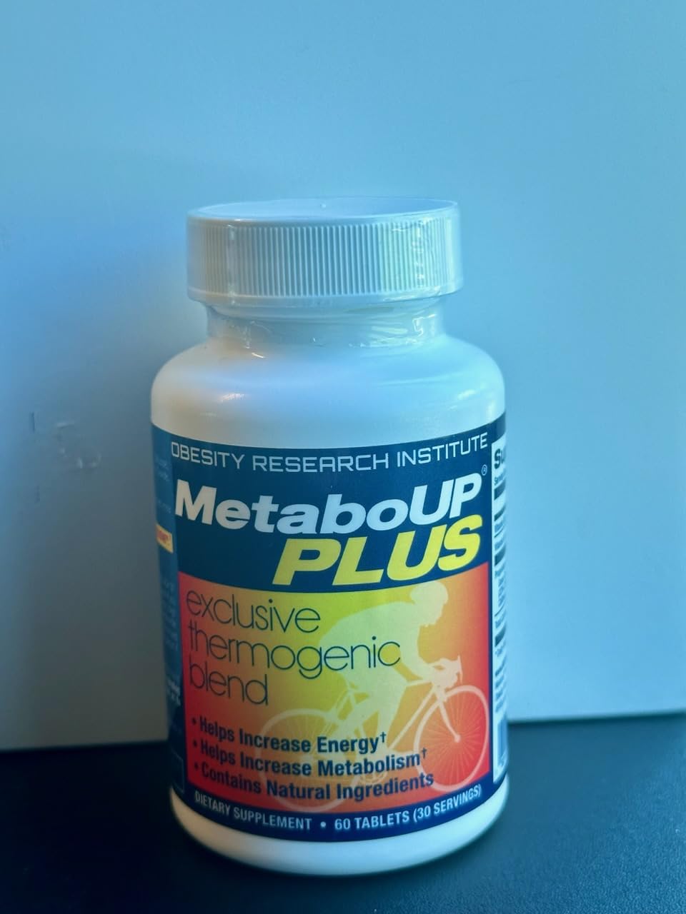 Lipozene MetaboUp Plus retail display ready for shelves.