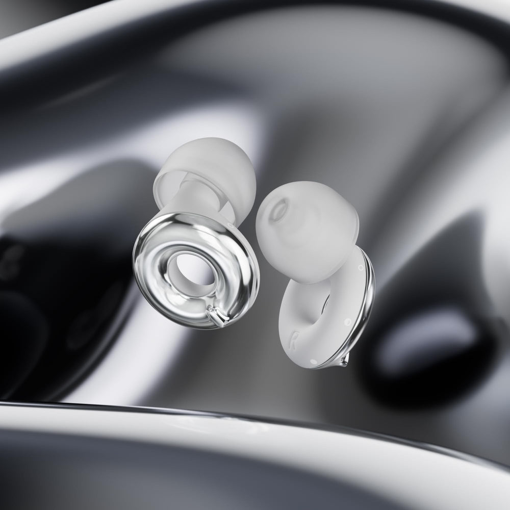 Loop Switch 2 ear tips M providing balance and reliable seal.