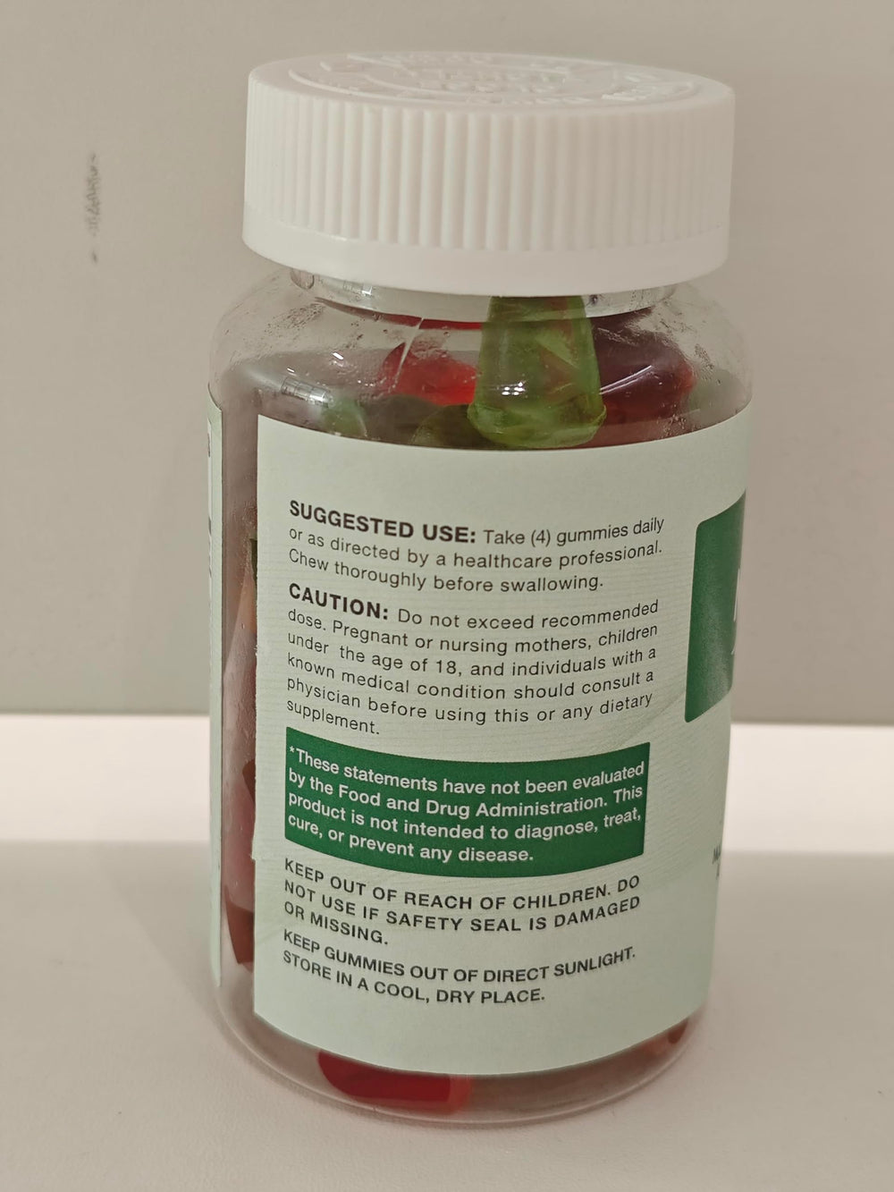 LUCKCHAN serving suggestion close-up illustrating no-mess consumption.