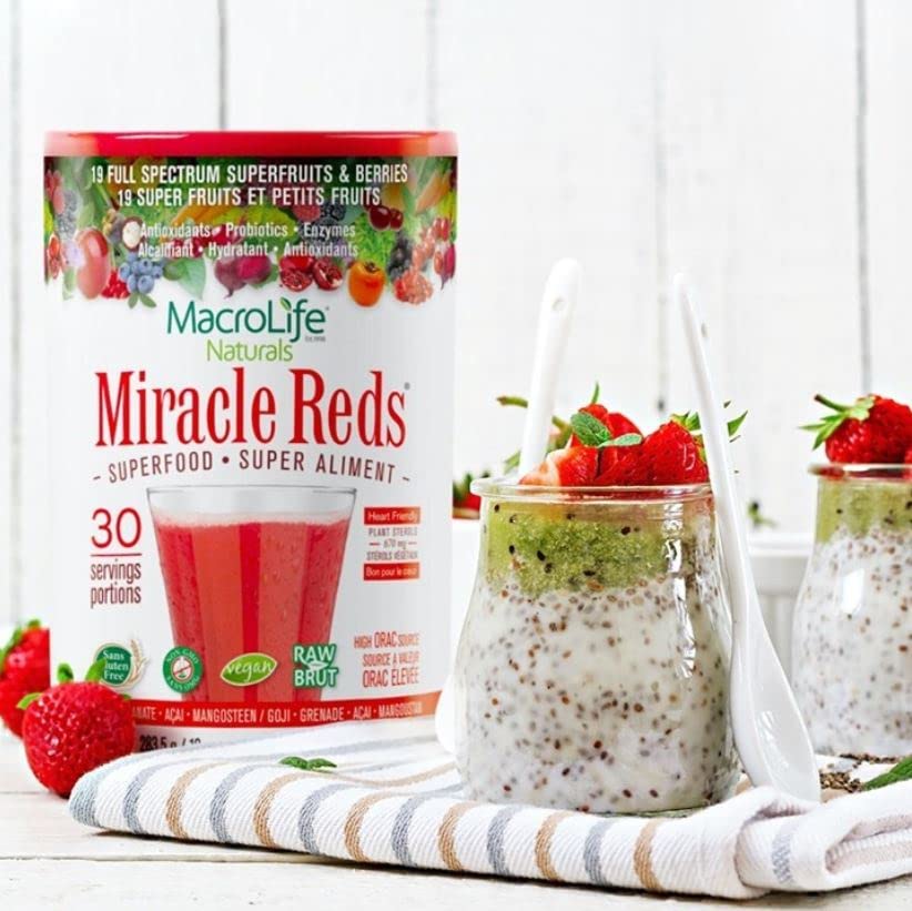 MacroLife Naturals Miracle Reds beet and berry close-up showing vibrant color.