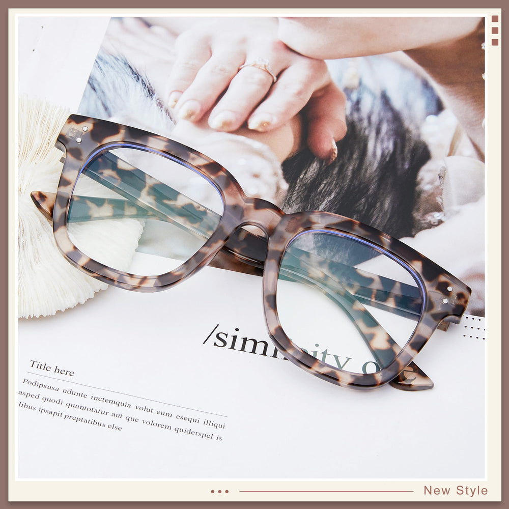 Cleaning cloth included for quick daily maintenance of Madison Avenue glasses