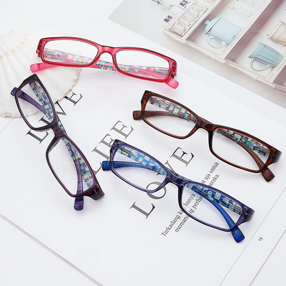 Madison Avenue anti-scratch blue light lenses deliver clear vision during gaming and reading.