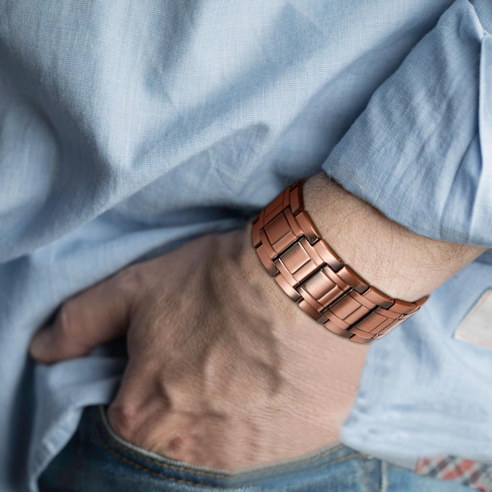 MagEnergy sizing tool included with the magnetic copper bracelet for easy adjustment