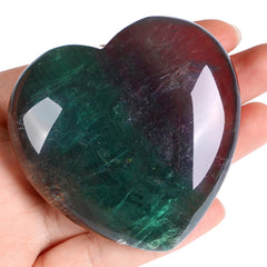 Maibaota fluorite heart crystal—a calming centerpiece for meditation and focus.