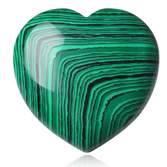 Closeup of MAIBAOTA malachite heart showing vivid green patterns for decoration.