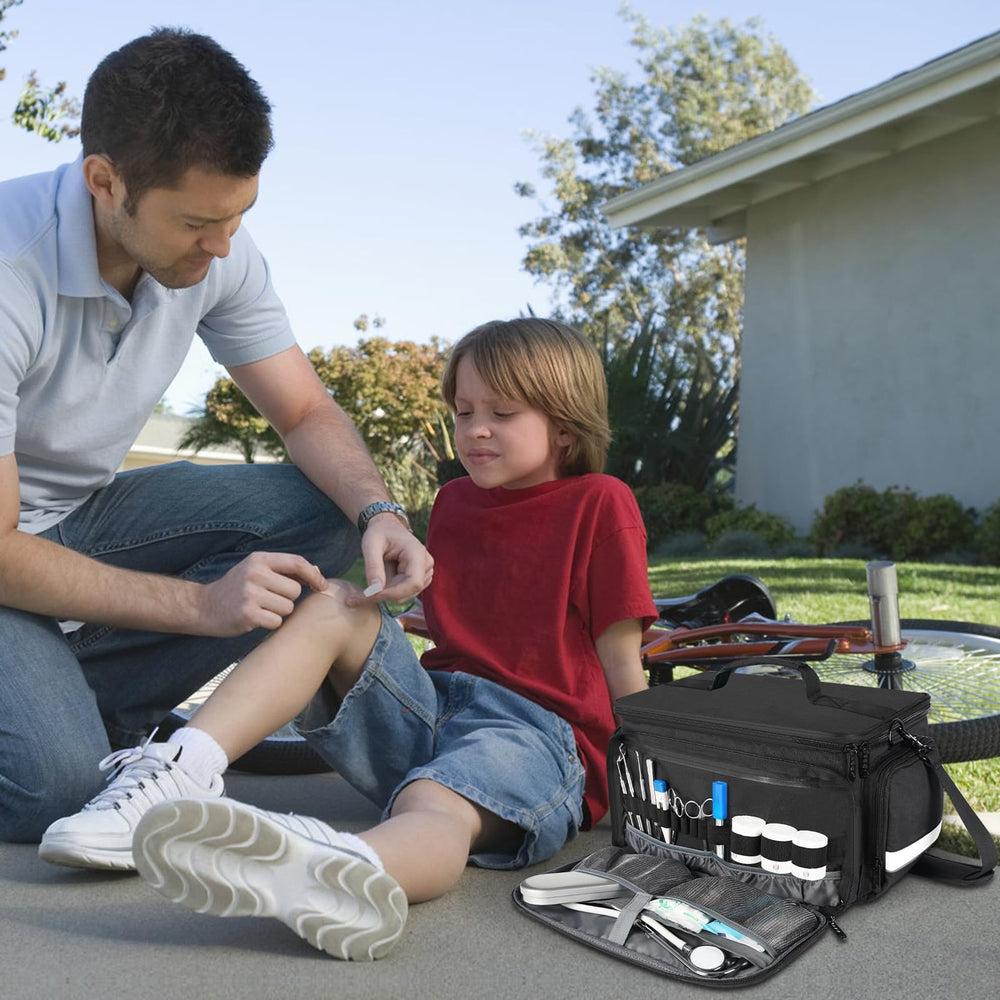 Mancro Medical Bag travel-friendly layout supports mobile healthcare professionals.