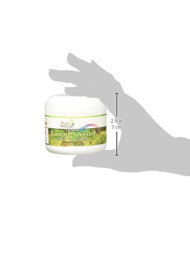 Margarita Naturalmente Wild Sweet Potato Cream texture close-up highlights creamy, smooth lotion texture.