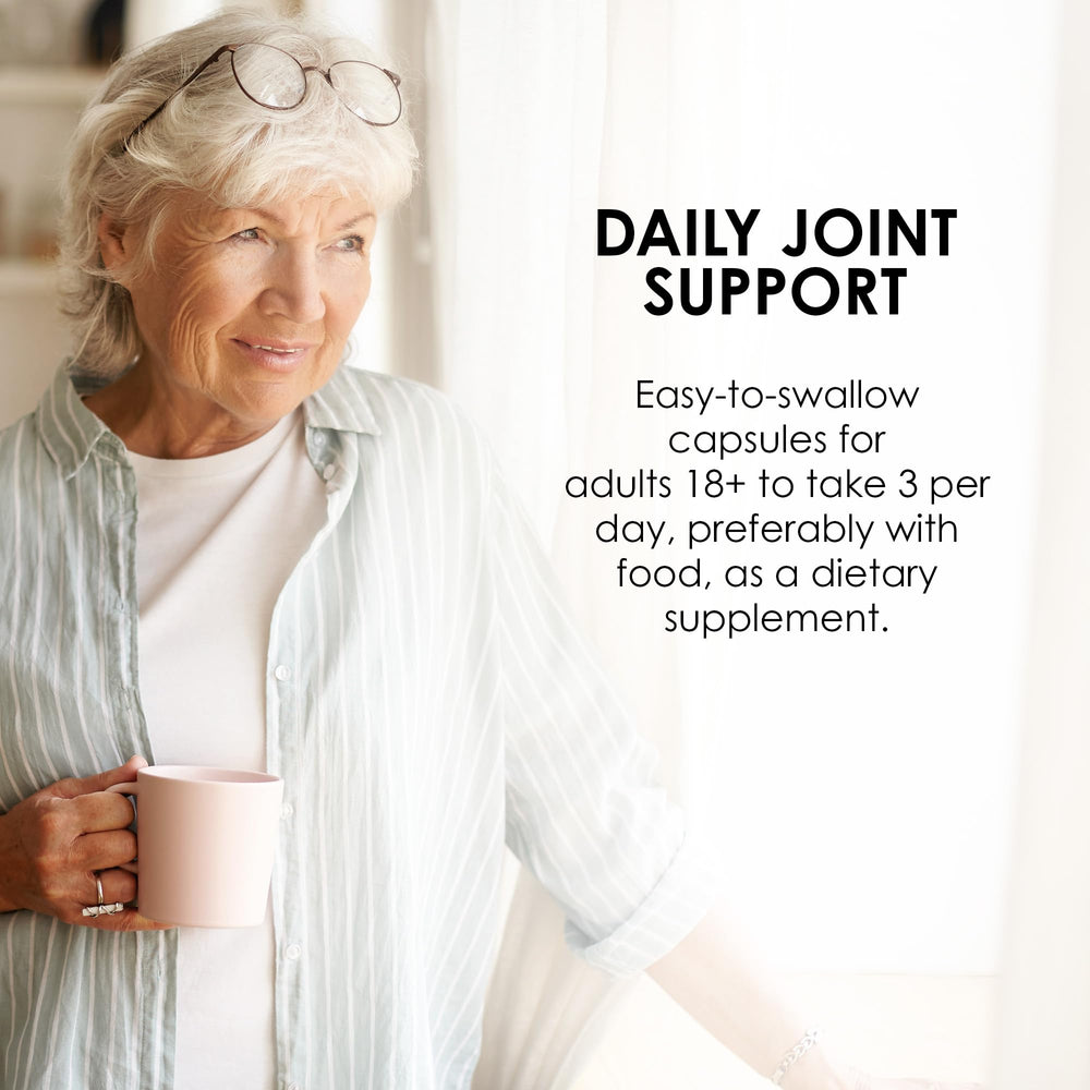 Pouring Mason Natural capsules for a simple three-per-day routine