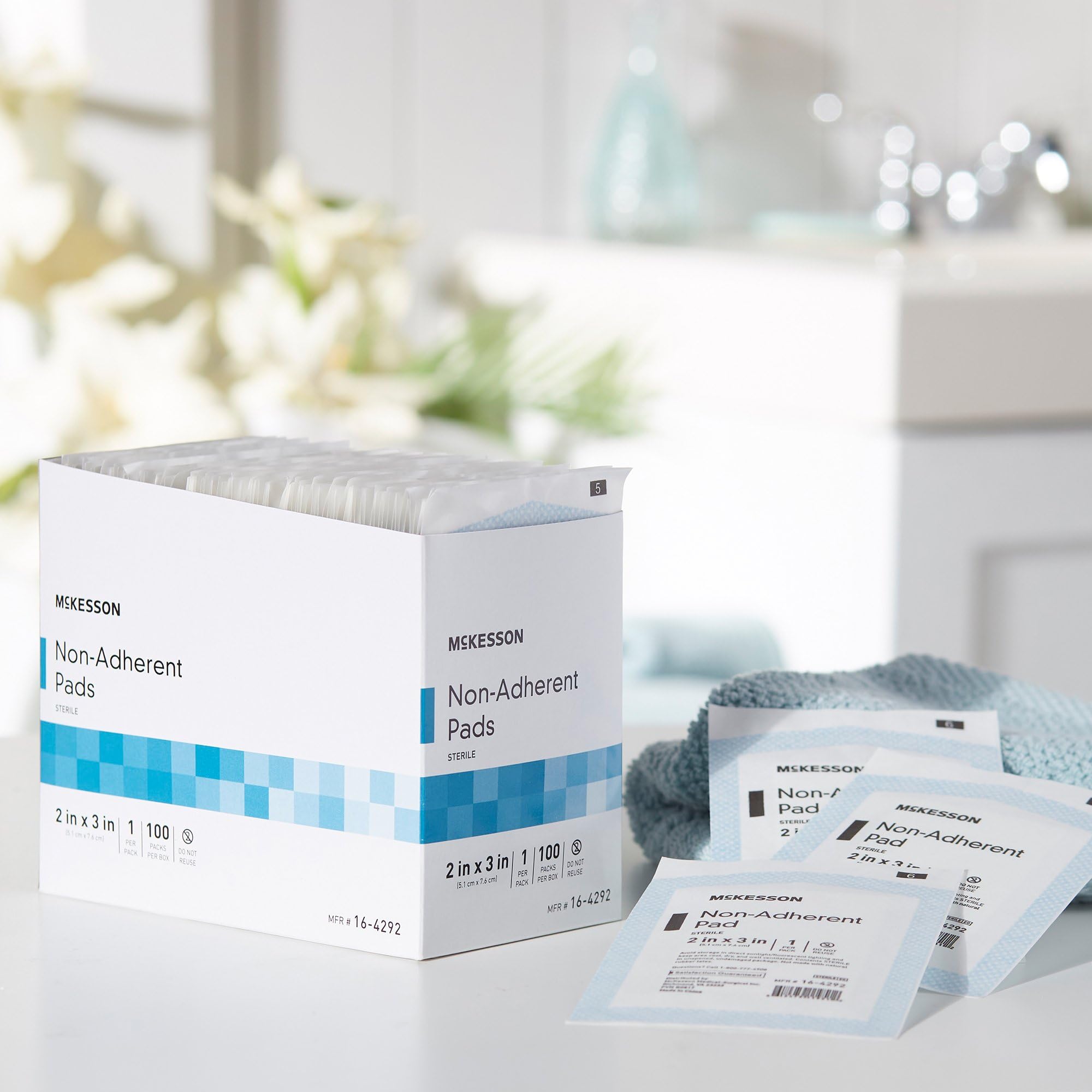 McKesson almohadilla antiadherente 2x3 facilita retirada sin irritación
