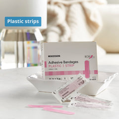 McKesson bandage with absorbent non-stick pad for fluid management