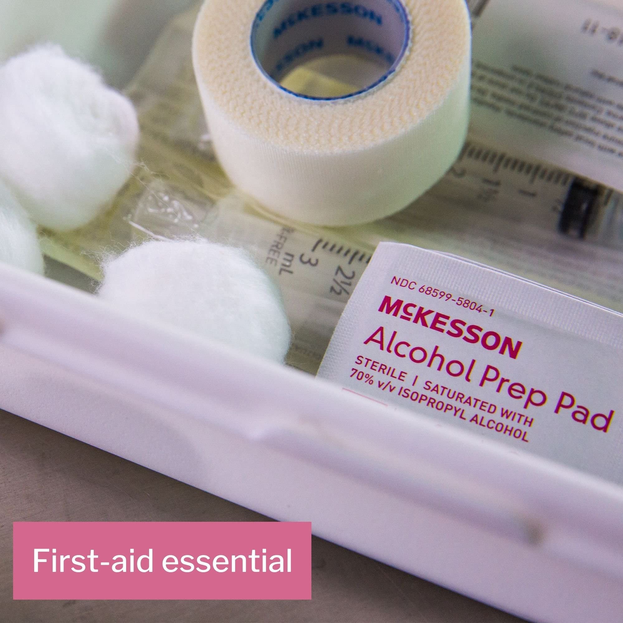Empaque compacto de McKesson para botiquín de viaje.