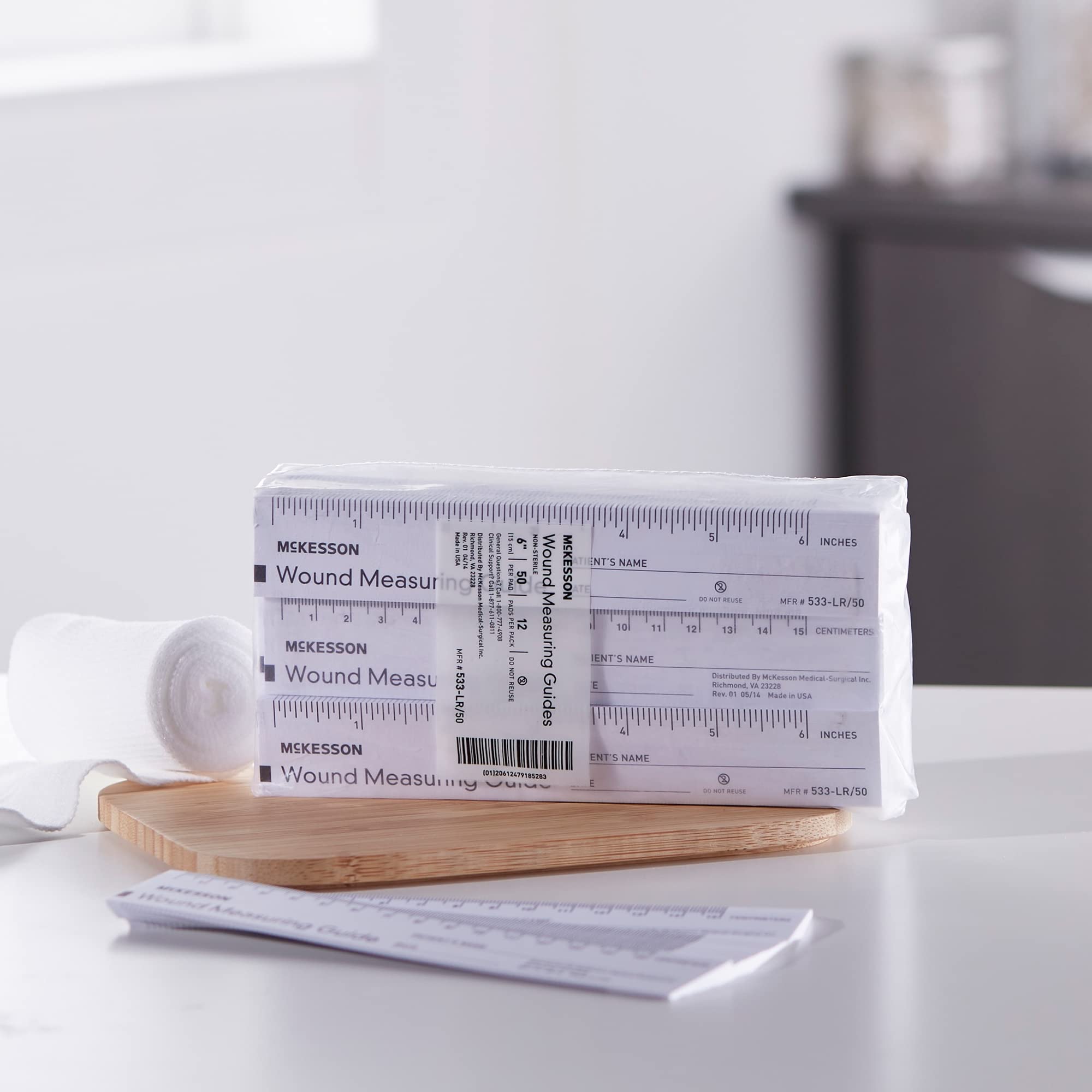 Ruler up to 15 cm suits larger wounds