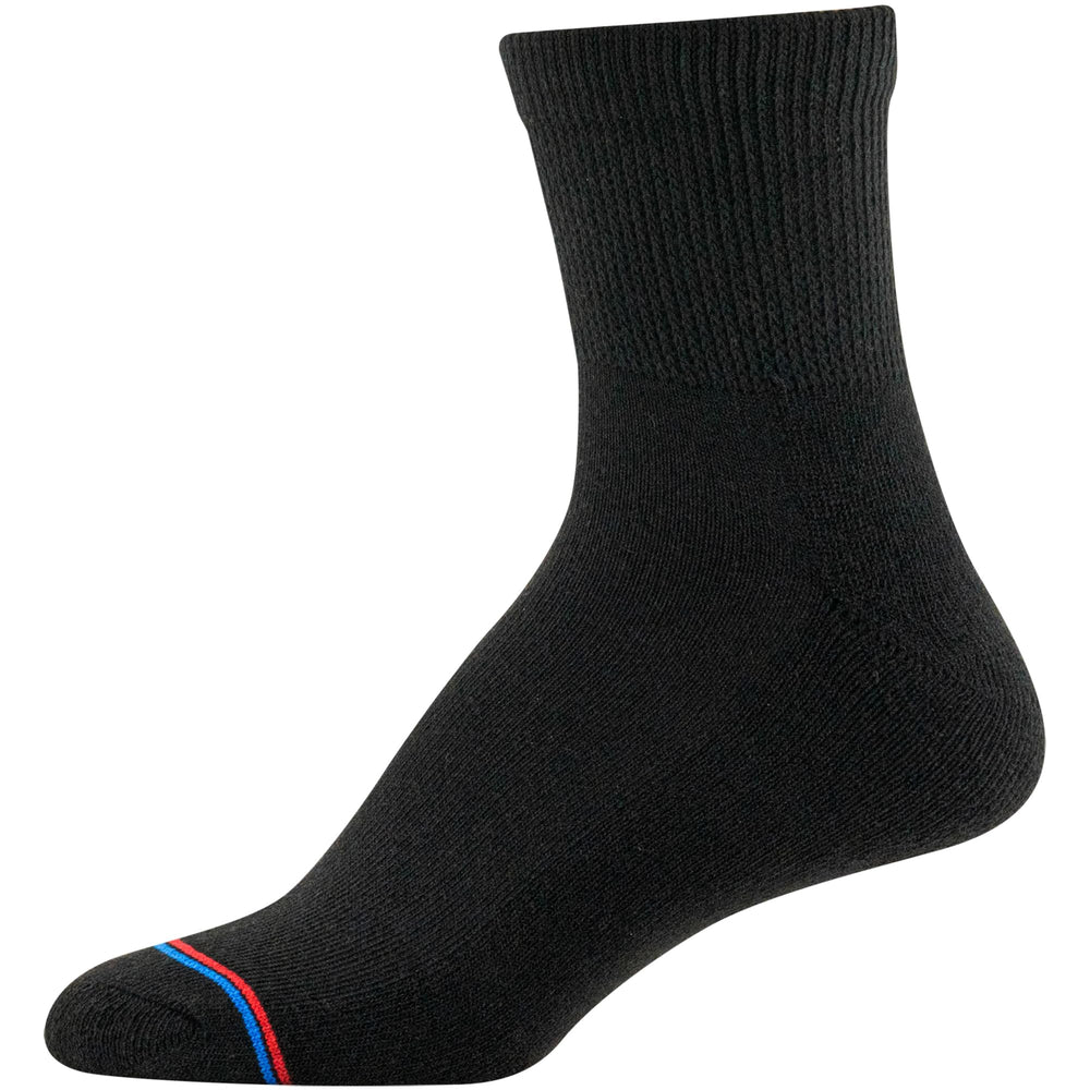 MediPeds adult quarter socks blister-resistant yarn reduces friction during activity.