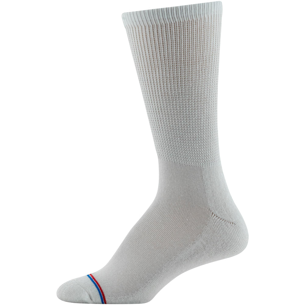 MediPeds moisture-wicking fibers keep feet cool and dry