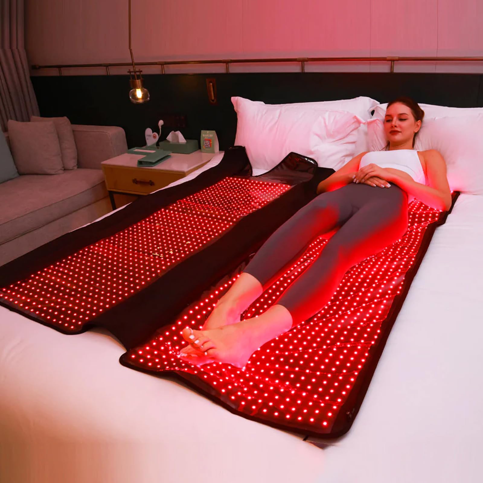 MEGELIN 2520 LEDs deliver 660nm and 850nm light for dual-wavelength therapy.