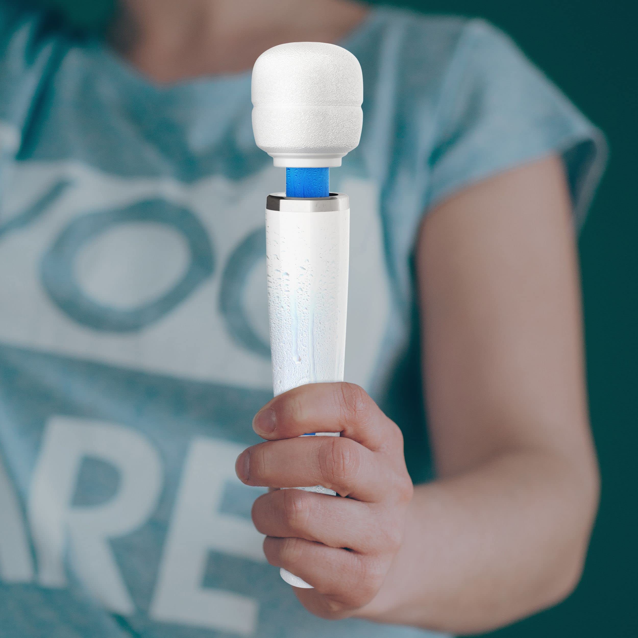 Metooka compact massager fits in a travel case for portability
