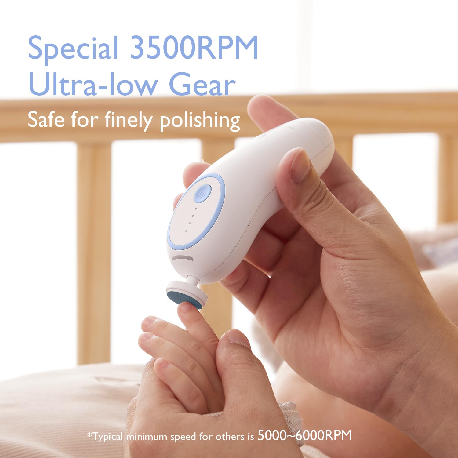 Momcozy 360° LED light guides precise nighttime trimming.
