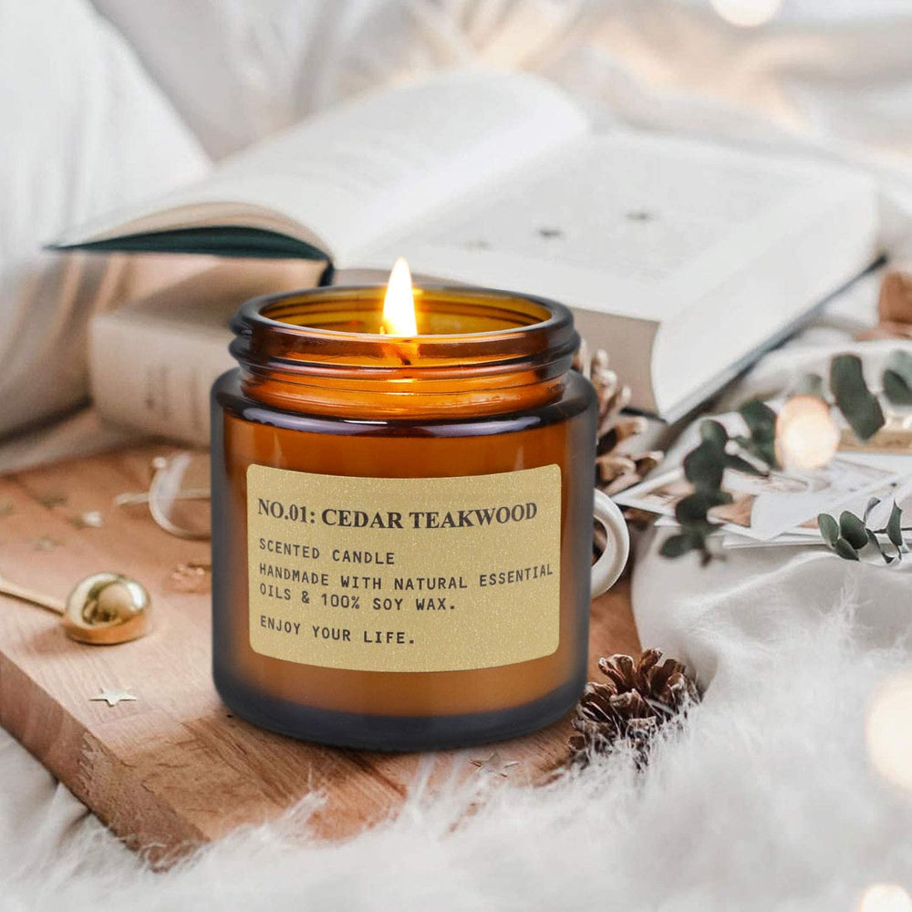MOULENGGU YFYTRE fresh rose amber jar candle brightens rooms.