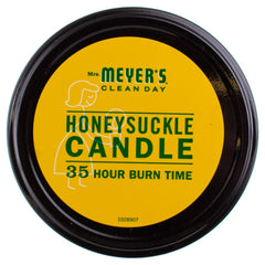 Honeysuckle fragrance close-up highlights floral notes for relaxing evenings.