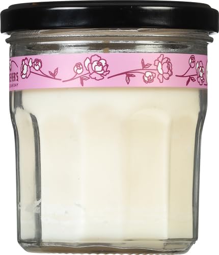 Mrs. Meyer's Clean Day room fragrance fills spaces while burning.