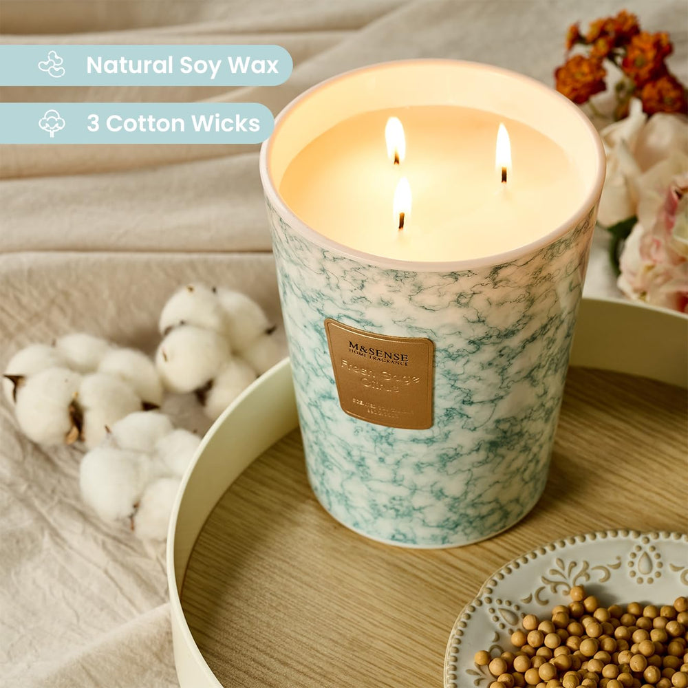 MSENSE 35oz three-wick burn area closeup shows even melt and strong fragrance
