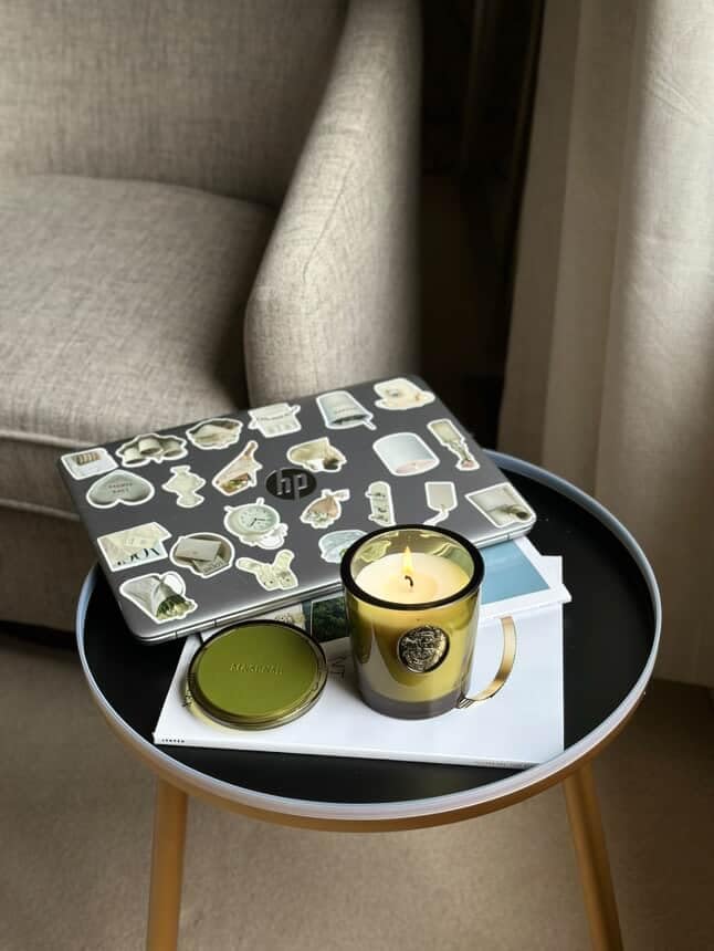 M&SENSE sandalwood jasmine candle complements bedroom décor