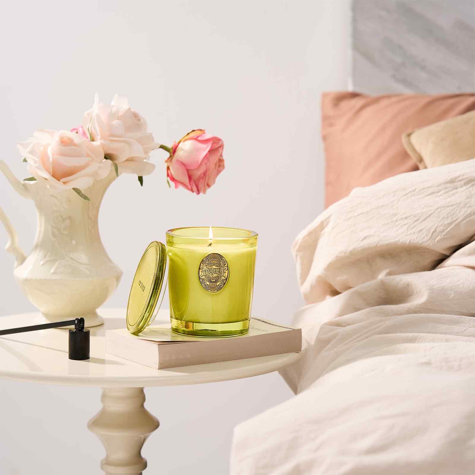 M&SENSE gift-ready packaging candle for birthdays and special occasions.