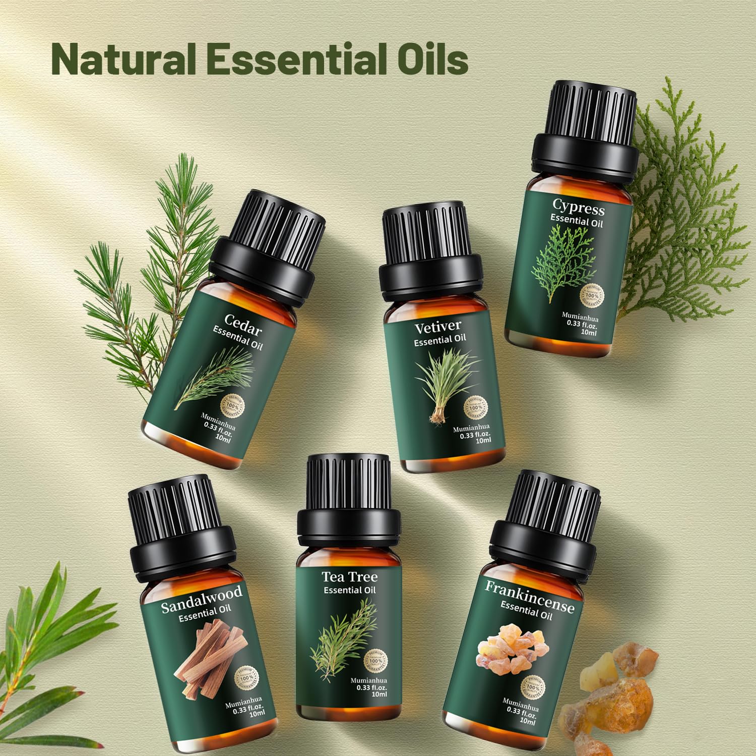 Mumianhua sandalwood bottle pour for grounding aroma and calm focus.