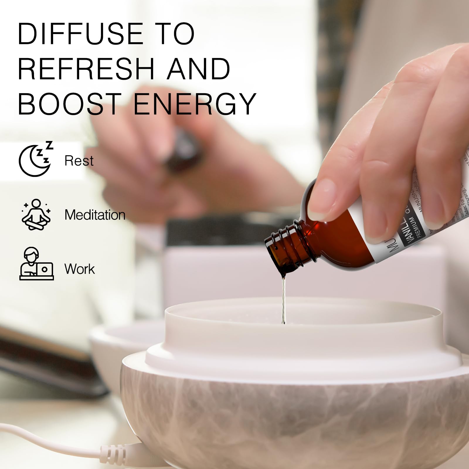 MUNUSNA Vanilla oil supports skin care with a soft, fragrant touch.